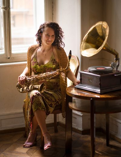 Maja Lisac with Gramophone